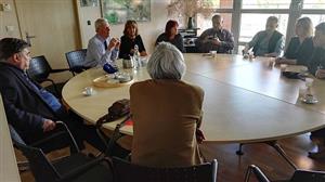 V rámci návštěvy partnerského města Trappes proběhlo i jednání o další spolupráci na půdě tamní radnice.
FOTO: MICHAELA RAŠKOVÁ
