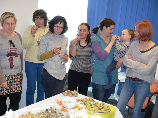 Vzdělávací kurzy, které probíhají v rámci Místního akčního plánu, mají různé zaměření. Tématem jednoho z posledních byla zdravá výživa dětí.
FOTO: EVA KYTKOVÁ