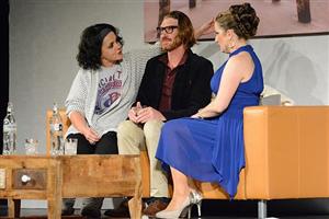 Soubor Moravského divadla Olomouc hostoval v Kopřivnici s konverzační komedií Woodyho Allena Central Park West.
FOTO: DAVID MACHÁČEK
