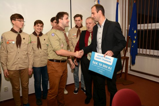 Vítězství lubinských skautů v celostátním finále Svojsíkova závodu ocenilo vedení města mimo jiné penězi na pořízení vybavení.
FOTO: DAVID MACHÁČEK