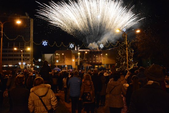 Novoroční ohňostroj byl prvním bodem letošních oslav 70. výročí povýšení Kopřivnice na město. Kompletní přehled přinese brožura na konci měsíce.
FOTO: DAVID MACHÁČEK