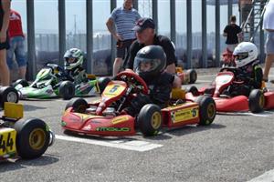Dominik Lichnovský z Vlčovic začal na motokáře trénovat již před dvěma lety, ale celou závodní sezonu absolvoval v loňském roce.
FOTO: HANA LICHNOVSKÁ