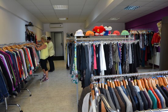 Kopřivnický SecondHelp je už třetí fungující prodejnou sociálního podniku zřízeného valašskomeziříčskou Diakonií.
FOTO: DAVID MACHÁČEK