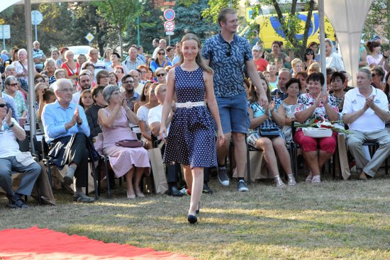 Členové cimbálovky Pramínky vystoupali v rámci slavnostního oceňování osobností kultury na pódium hned dvakrát. Podruhé si šli pro cenu veřejnosti.
FOTO: DAVID MACHÁČEK