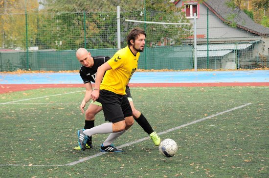 O vítězi ligy v malém fotbale rozhodoval až poslední turnaj, v němž však vedoucí celek tabulky RS Team nezaváhal a slavil titul.
FOTO: KRISTINA ČABLOVÁ