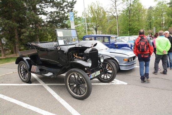 System.Linq.Enumerable+<TakeIterator>d__25`1[System.Char]