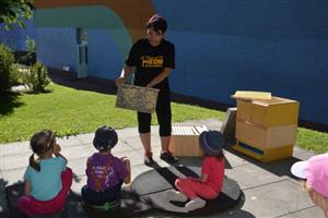 Festival medu a písničky kromě zábavy nabídl i poučení jak pro nejmenší, tak i pro zkušené chovatele včel.
FOTO: DANA HOĎÁKOVÁ