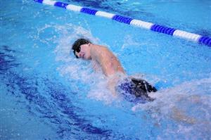 Michal Šupa (SK Kopřivnice) navázal na loňské skvělé výkony a těžko hledal konkurenci jak v Havířově, tak i v kopřivnickém bazéně.
FOTO: KRISTINA ČABLOVÁ