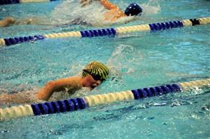 O Stanislavu Jabůrkovi (SK Kopřivnice) trenéři tvrdí, že je velký bojovník, a v disciplíně 200 VZ si v meziokresním přeboru vylepšil osobní rekord.
FOTO: KRISTINA ČABLOVÁ