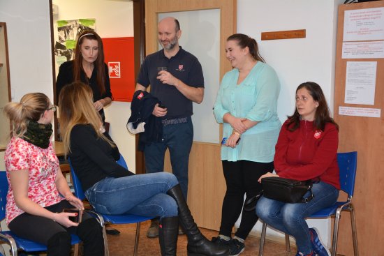 Oslavit výročí spolku Máš čas? a Denního centra Racek přišli také zástupci dalších sociálních služeb působících v Kopřivnici.
FOTO: DANA HOĎÁKOVÁ