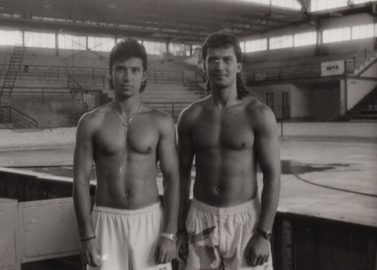 Do svého rodiště se po konci sezony 1994/95 přijeli podívat hokejisté, bratři Marian a Stanislav Kacířovi.
FOTO: VLADIMÍR KOVÁŘ