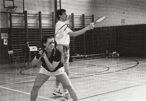 Kopřivnický badmintonový pár Jaroslav Hývnar – Regina Rašková v domácím zápase proti pražské dvojici Musil – Bobrovská body nezískal.
FOTO: DAVID MACHÁČEK