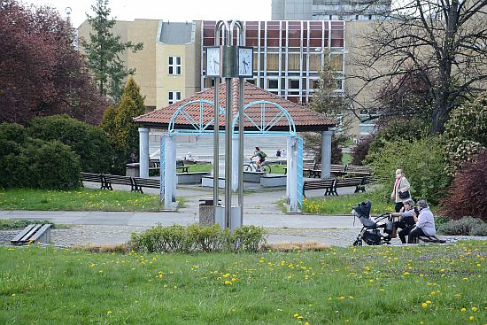 Radní v minulém týdnu vybrali zhotovitelskou firmu pro rekonstrukci centra města. Pokud vše půjde dobře, první práce by v prostoru mezi kulturním domem a ulicí Štefánikovou měly začít na přelomu května a června.
FOTO: DAVID MACHÁČEK
