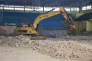 V roce 2015 proběhla kompletní rekonstrukce ledové plochy zdejšího stadionu za zhruba 29 milionů korun.
FOTO: DANA HOĎÁKOVÁ
