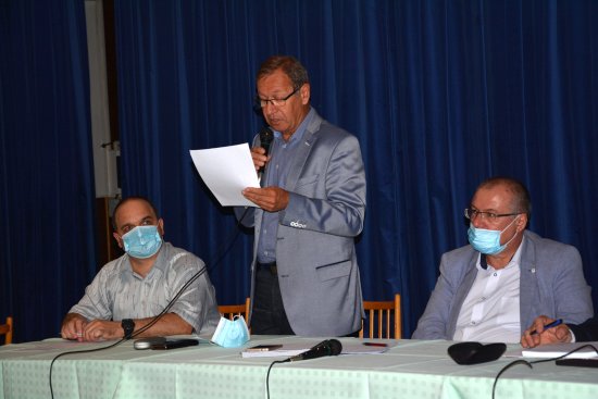 Na veřejných schůzích se představilo nové vedení města, hlavním tématem bylo ale budování kanalizace.
FOTO: RADEK HARABIŠ