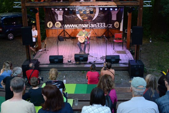 V rámci rozloučení s létem vystoupil v amfiteátru centra Vanaivan i nevidomý konzervatorista Martin Kubíčko.
FOTO: DAVID MACHÁČEK