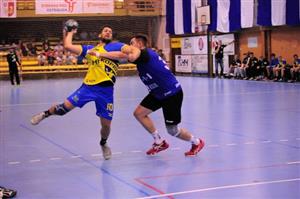 Jan Gřes byl se sedmi brankami nejlepším střelcem kopřivnického týmu v domácím zápase druhého extraligového kola s Brnem.
FOTO: KRISTINA ČABLOVÁ