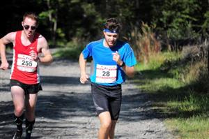 Ondřej Dobiáš (č. 28) z AK E. Zátopka Kopřivnice obsadil v Běhu rodným krajem Emila Zátopka celkové páté místo, v kategorii mužů do 34 let však vystoupal na bronzový stupínek.
FOTO: KRISTINA ČABLOVÁ