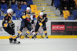 Kopřivničtí hokejisté začali druholigovou sezonu doma proti favoritovi soutěže Znojmu, které proměňovalo šance a také díky tomu zvítězilo. 
FOTO: KRISTINA ČABLOVÁ