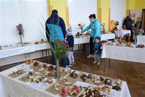 Výstava je tradiční součástí pouťového programu v Lubině. Letos návštěvníci Katolického domu viděli především houby, které sesbíral Jaromír Durček. 
FOTO: D. MACHÁČEK