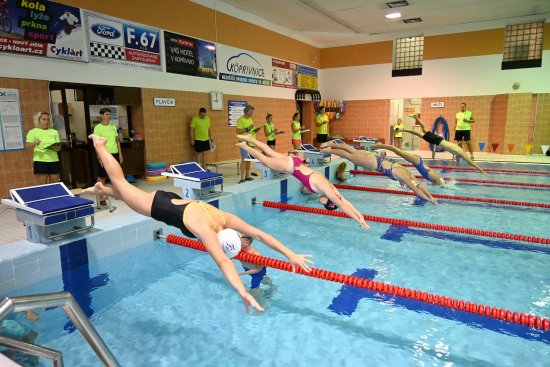 I přes nepřízeň počasí, které mohlo mnohé sportovce odradit, se druhého ročníku Kopřivnického aquatlonu zúčastnilo celkem 31 závodníků.
FOTO: KRISTINA ČABLOVÁ