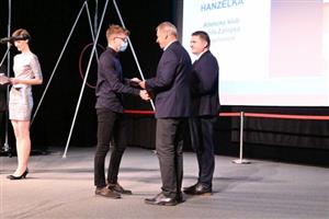 Daniel Hanzelka z Atletického klubu E. Zátopka Kopřivnice byl jedním z oceněných sportovců města za jejich úspěchy v roce 2019.
FOTO: KRISTINA ČABLOVÁ