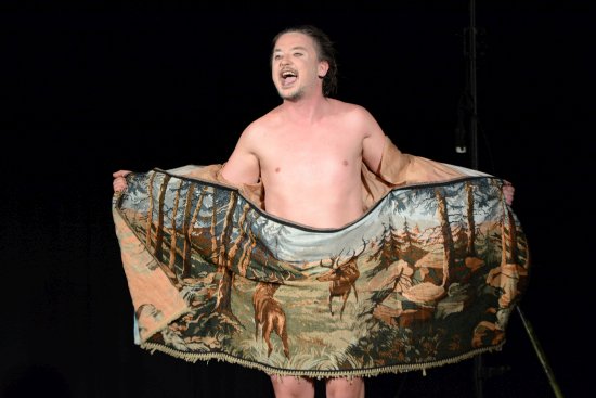 Polský herec Mateusz Nowak měl být příští týden hostem dalšího ročníku Kopřivy. Divadelní festival byl zatím zrušen, je ale možné, že část představení lidé uvidí v listopadu.
FOTO: DAVID MACHÁČEK