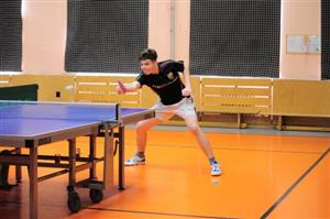 Stolní tenista Ondřej Pařil je jedním z nejlepších hráčů Moravskoslezského kraje a je oporou  družstev ASK Tatra Kopřivnice.
ILUSTRAČNÍ FOTO: KRISTINA ČABLOVÁ