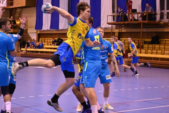 V sestavě KH ISMM Kopřivnice již v utkání proti Frýdku-Místku nechyběl Patrik Fulnek, jenž figuruje v širší nominaci na mistrovství světa 2021.
FOTO: KRISTINA ČABLOVÁ