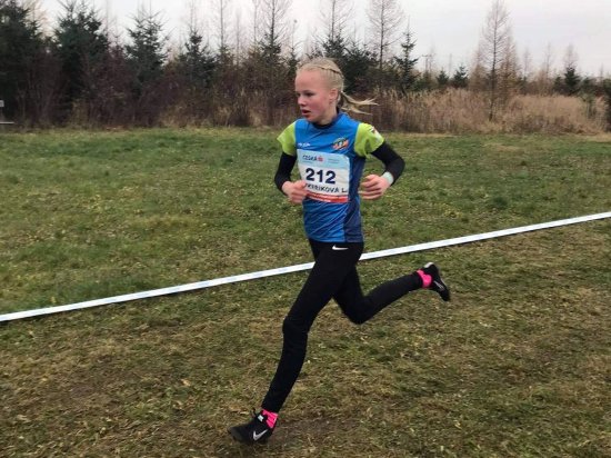 Lucie Šenkeříková (AK EZ Kopřivnice), která se kromě atletiky věnuje také sjezdovému lyžování, obsadila na mistrovství ČR v krosu šestou příčku.
FOTO: AK EZ KOPŘIVNICE