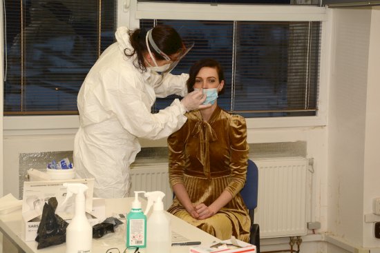 Podobně jako jiné instituce i radnice zprostředkovala zájemcům z řad svých zaměstnanců antigenní testování na covid-19.
FOTO: D. MACHÁČEK