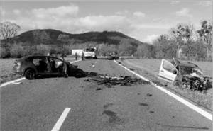 Při nejtragičtější nehodě v novojičínském okrese na silnici I/58 vloni zemřeli hned dva řidiči.
FOTO: PČR