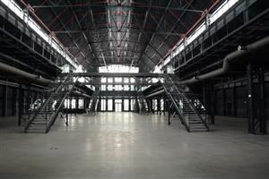 Budova budoucího Muzea nákladních automobilů Tatra je stavebně dokončena, ale zatím zeje prázdnotou. Expozice by měla být instalována do začátku sezony.
FOTO: DAVID MACHÁČEK