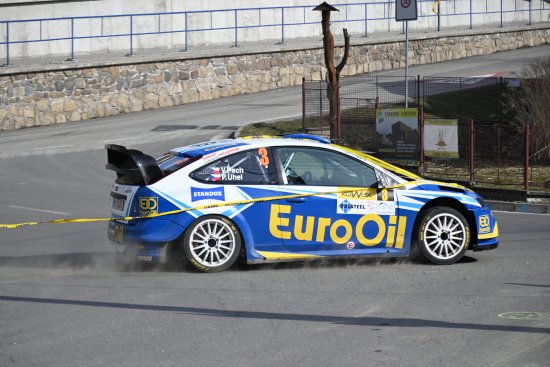 Úřadující mistr Václav Pech si vybral velkou porci smůly hned v úvodu prvního podniku letošního rallyového seriálu. Na trase 1. RZ vážně poškodil svůj vůz a z KOWAX Valašské rally odstoupil. 
FOTO: KRISTINA ČABLOVÁ