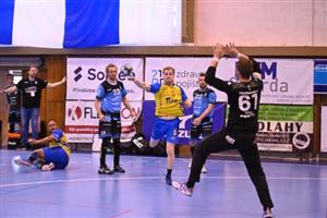 Zkušený házenkář Martin Střelec je jednou z opor kopřivnického celku, se 111 brankami mu patří 17. příčka mezi extraligovými střelci.
FOTO ARCHIV: KRISTINA ČABLOVÁ