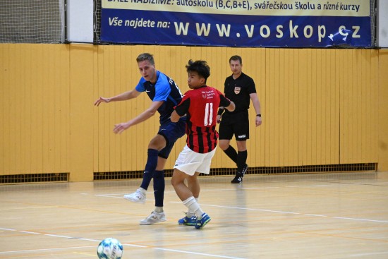 Marek Socha (vlevo) je nová posila FU Kopřivnice a skóroval v obou letošních duelech týmu  – proti Krmelínu i VŠB TU Ostrava.
FOTO: KRISTINA ČABLOVÁ