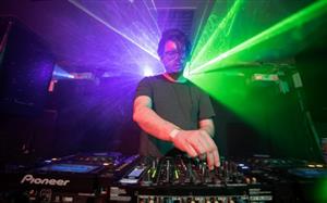 System.Linq.Enumerable+<TakeIterator>d__25`1[System.Char]