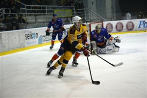 Kopřivničtí hokejisté na domácím ledě porazili Hodonín vysokým rozdílem a do tabulky si připsali pro boj o play-off důležité tři body.
FOTO: DAVID MACHÁČEK