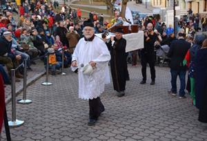 System.Linq.Enumerable+<TakeIterator>d__25`1[System.Char]