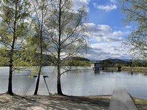 Vizualizace možné budoucí podoby mola, které by mělo usnadnit přístup do vody větřkovické přehradní nádrže.
REPRO: MĚSTO KOPŘIVNICE

