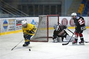 Kopřivničtí hokejisté 5. tř. (ve světlém dresu) proti vítězi celého turnaje Technice Brno neuhráli ani bod, celkově ale skončili třetí.
FOTO: KRISTINA ČABLOVÁ
