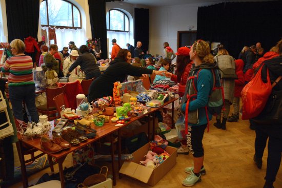 System.Linq.Enumerable+<TakeIterator>d__25`1[System.Char]