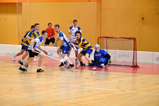 Junioři FBC Vikings Kopřivnice doma vyhráli oba zápasy a na poslední turnaj do Třince pojedou bojovat o mistrovský titul.
FOTO: KRISTINA ČABLOVÁ