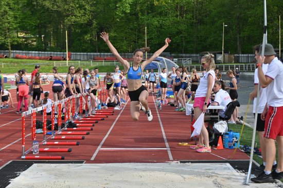 Lucie Křížková (AK EZ Kopřivnice) získala na domácím stadioně  v konkurenci 117 závodnic bronz ve víceboji mladších žaček.
FOTO: KRISTINA ČABLOVÁ