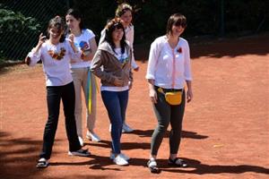 Oslava Dne vyšyvanky, kterou si zorganizovali zdejší uprchlíci z Ukrajiny, proběhla s dvoudenním zpožděním v areálu volejbalových kurtů.
FOTO: DAVID MACHÁČEK