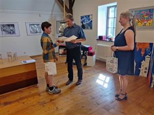 V rámci vernisáže výstavy Evropa, ve které chci žít: Evropa 2050 byli oceněni autoři nejvydařenějších děl ze základních uměleckých škol z celého Moravskoslezského kraje.
FOTO: DAVID MACHÁČEK