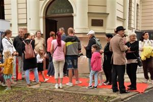 System.Linq.Enumerable+<TakeIterator>d__25`1[System.Char]