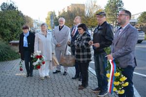 Ve čtvrtek 27. října Kopřivnice vzdala hold nejen T. G. Masarykovi, ale i dalšímu ze zakladatelů československého státu Milanu Rastislavu Štefánikovi.
FOTO: DANA HOĎÁKOVÁ