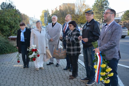 Ve čtvrtek 27. října Kopřivnice vzdala hold nejen T. G. Masarykovi, ale i dalšímu ze zakladatelů československého státu Milanu Rastislavu Štefánikovi.
FOTO: DANA HOĎÁKOVÁ
