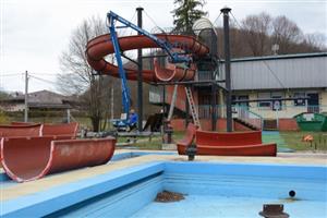 Už na konci ledna bylo rozhodnuto o demontáži nevyhovujícího tobogánu na letním koupališti.